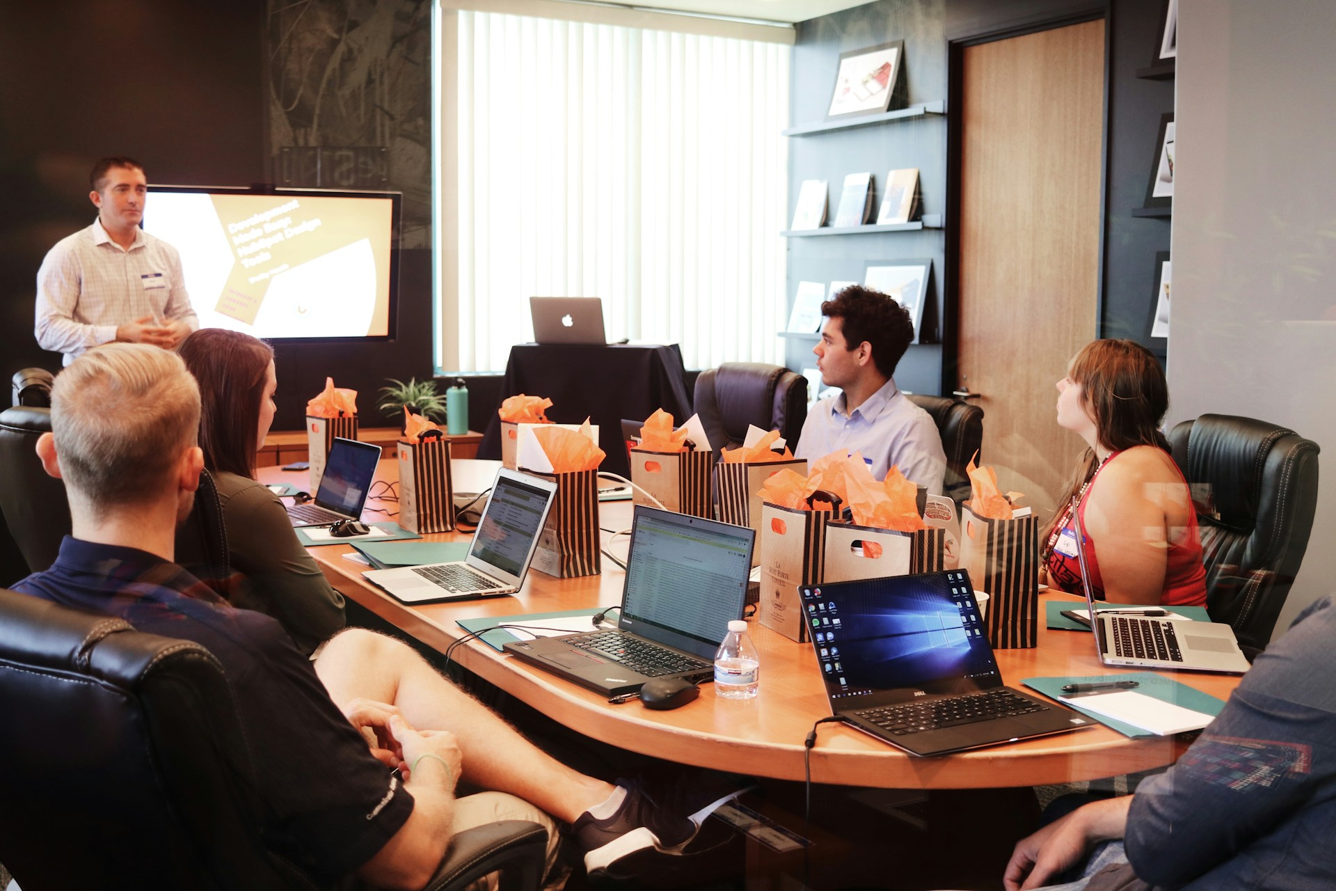 7 Key ways HR managers can use AI